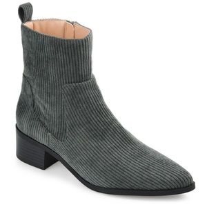 Journee Collection Nolani Corduroy Bootie